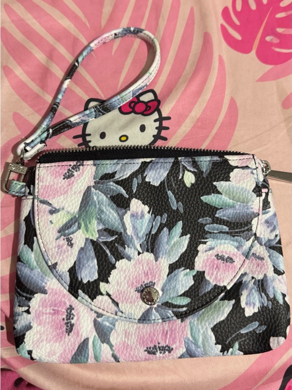 Steve Madden Black Zip Large Wristlet